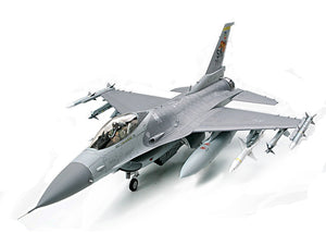 1/32 Lockheed Martin F-16CJ Blk 50