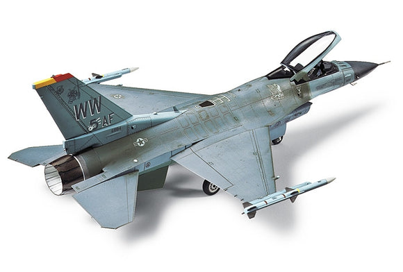 1/72 F-16 CJ Fighting Falcon